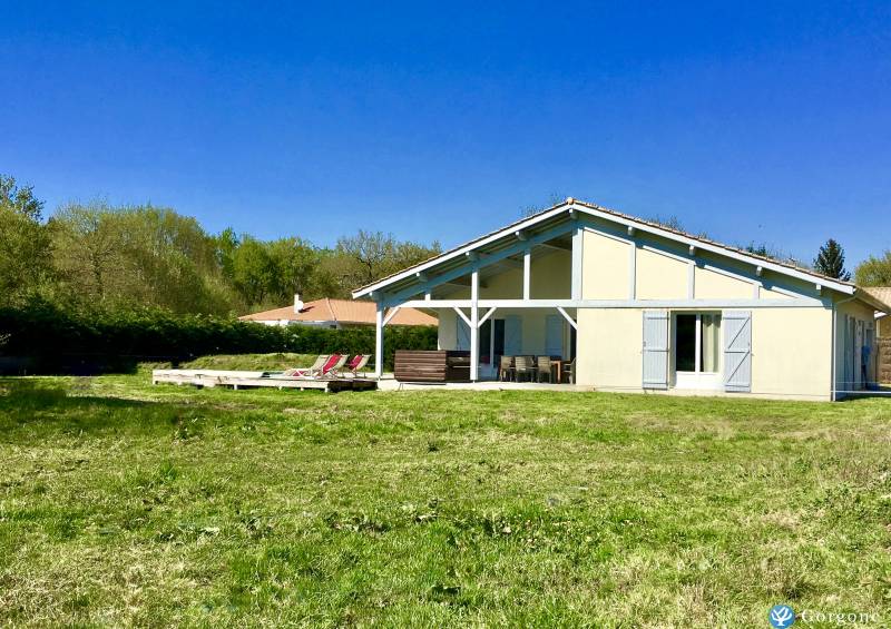 Photo n°2 de :Landaise avec piscine chauffe ET JACUZZI internet prs PLAGE ET LAC  wifi  