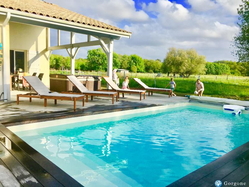 Photo n°1 de :Landaise avec piscine chauffe ET JACUZZI internet prs PLAGE ET LAC  wifi  